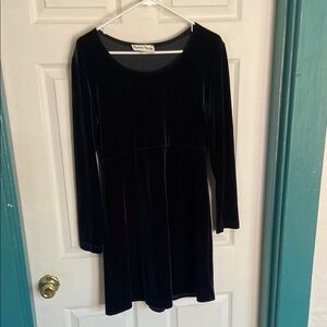 Ronni Nicole Dark Green Velvet Dress